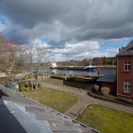 Lotsenstation Am Nord Ostsee Kanal Schulp bei Rendsburg Exterior photo